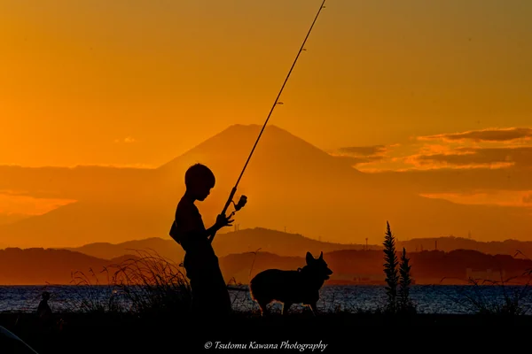 投稿：秋の黄昏、少年時代。。。