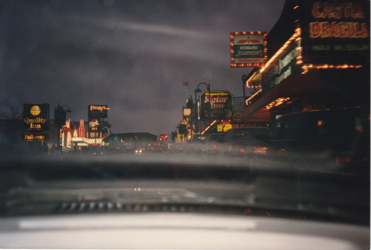 投稿写真：カナダのナイアガラフォールズ市の繁華街