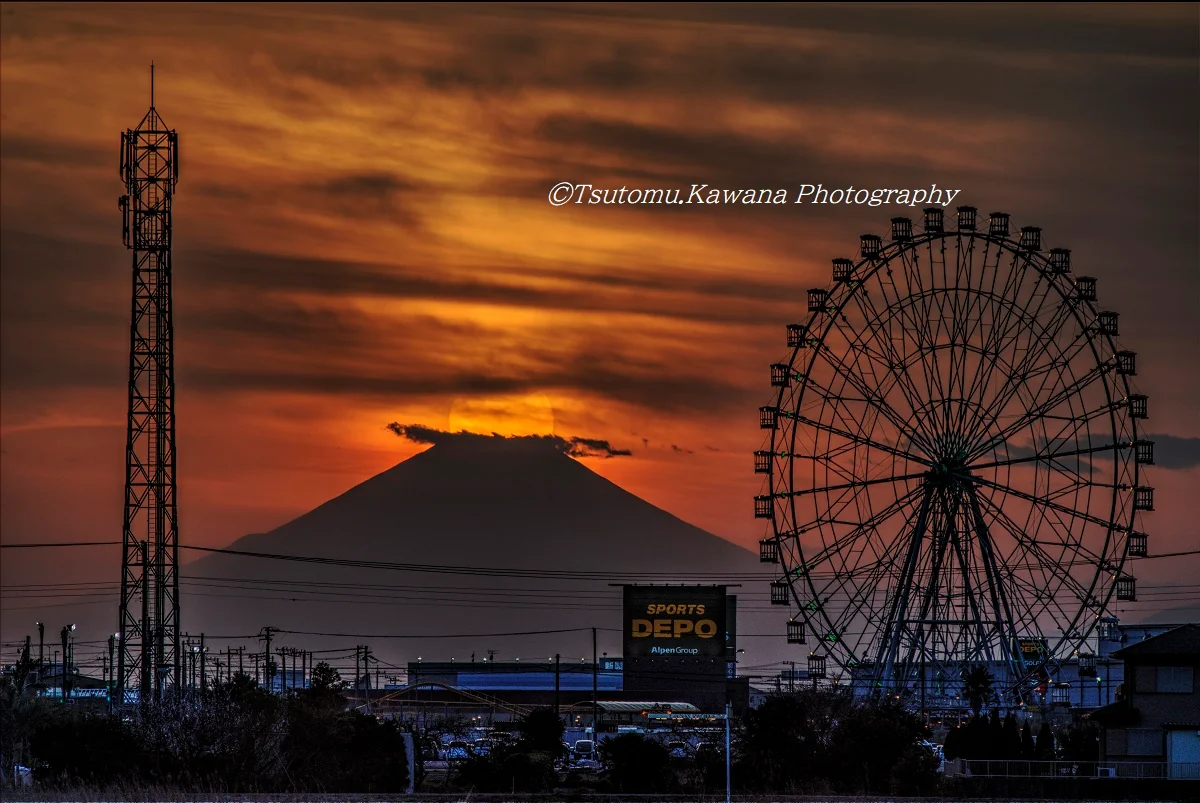 投稿写真：霞むが如きダイヤモンド富士。 穏やかに優しく暮れ行くなり♬