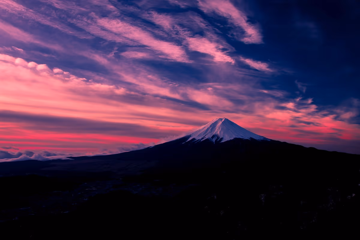 投稿写真：三つ峠からの富士と朝焼け