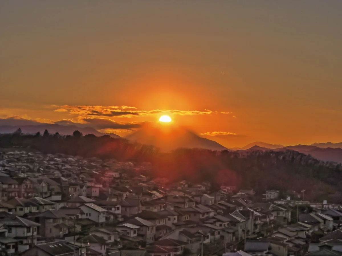 投稿写真：雲間のダイヤモンド富士