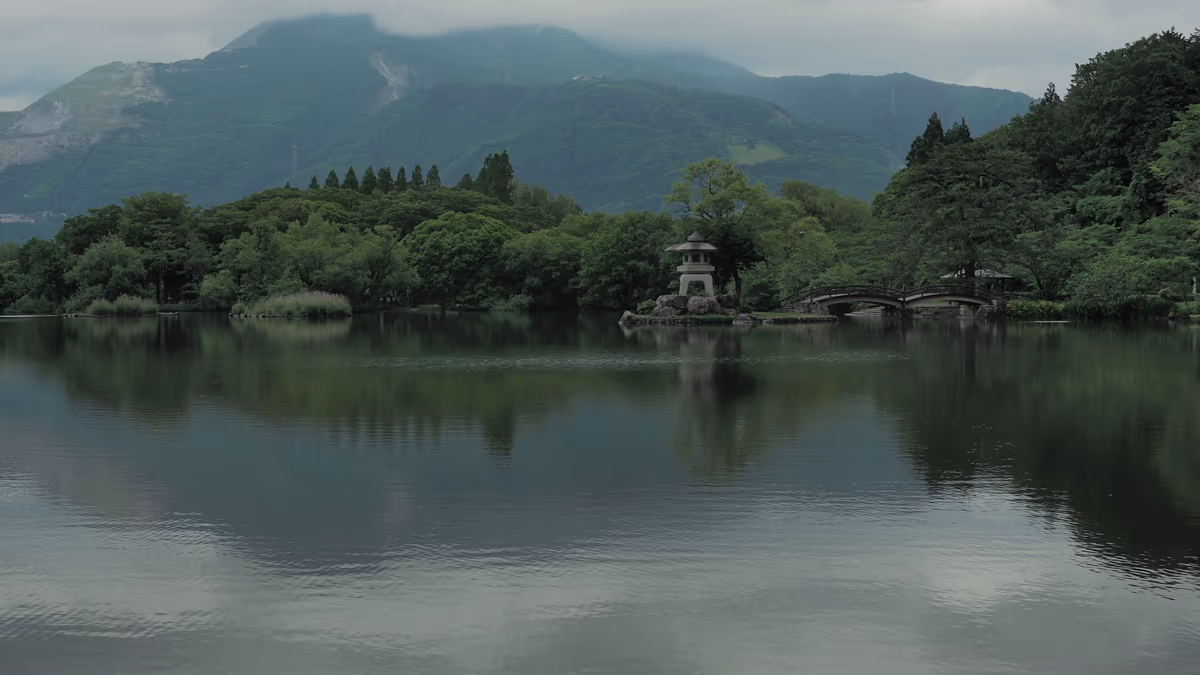 投稿写真：三島池　伊吹山　雨雲