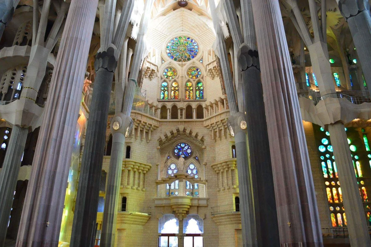 投稿写真：サグラダファミリアの内部