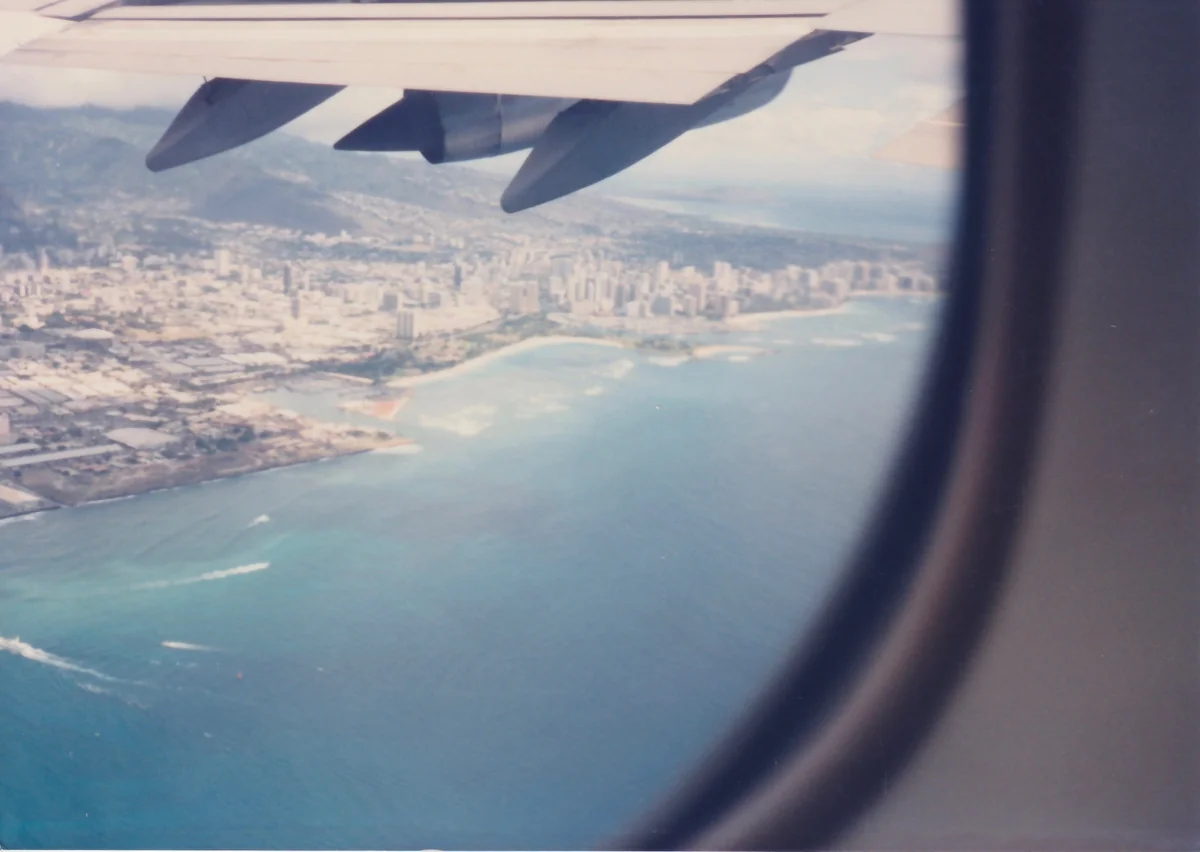 投稿写真：飛行機の窓から見たワイキキ方面