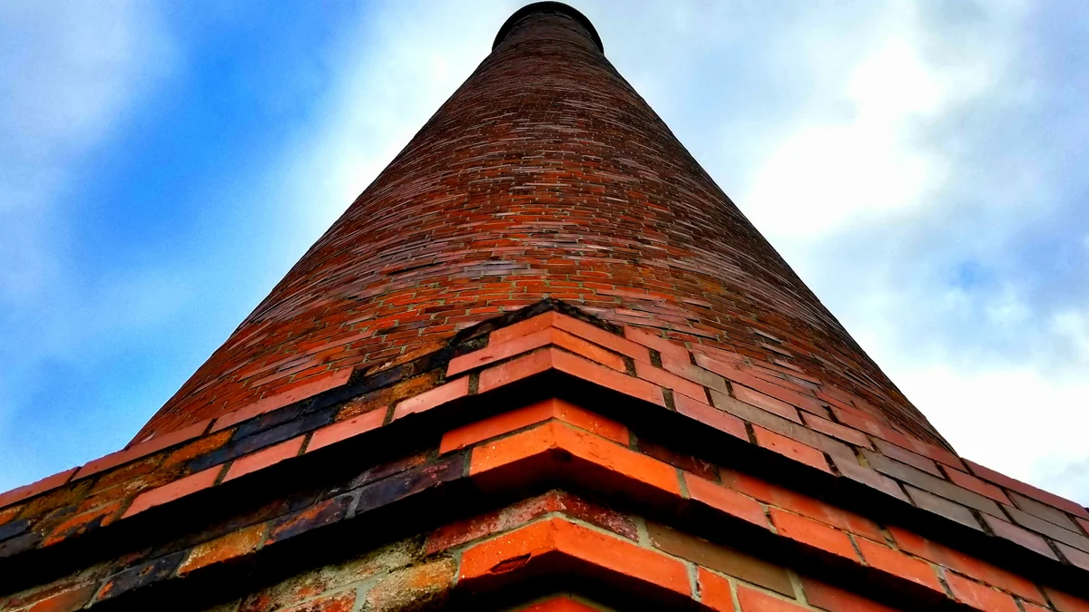 投稿写真：♪あんま～りぃ煙突ぅがぁ～たかいーのでぇ～♪パシャっ