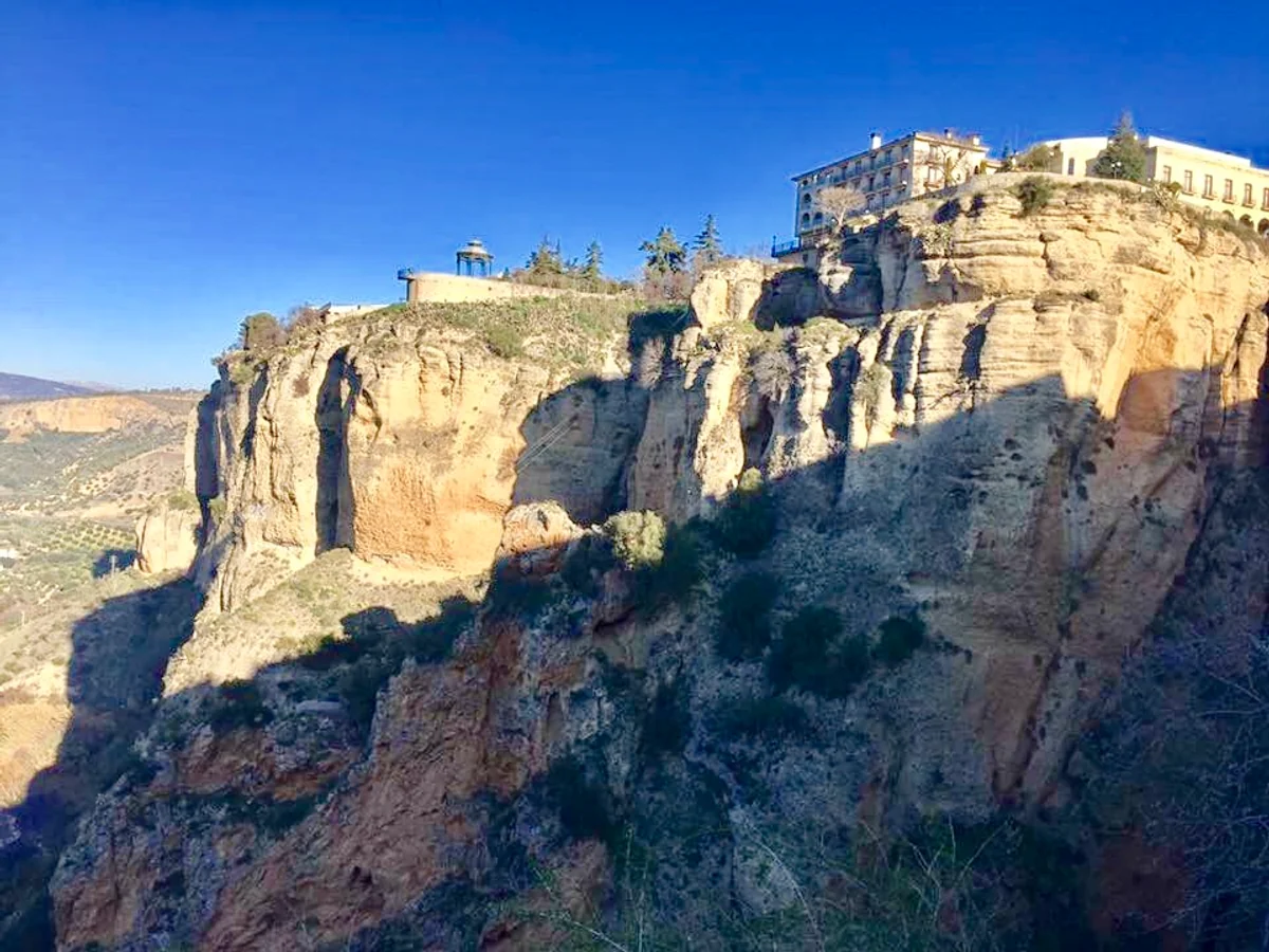 投稿写真：スペインの崖