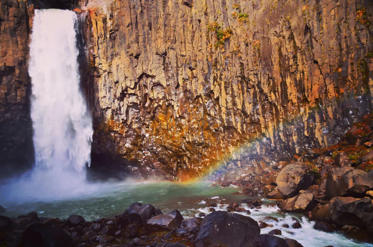 投稿写真：苗名の滝　虹