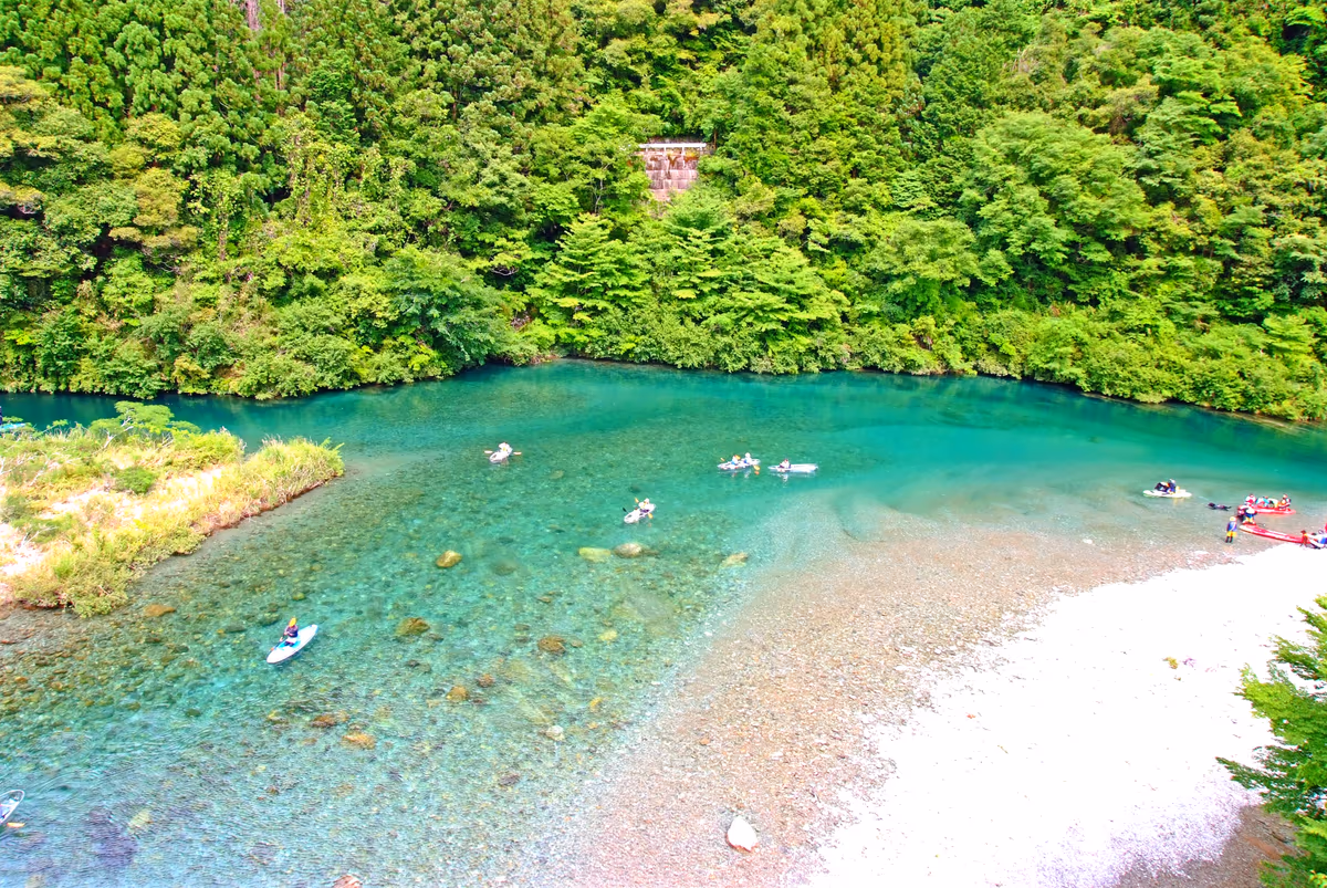 投稿写真：仁淀ブルーの流れに乗って