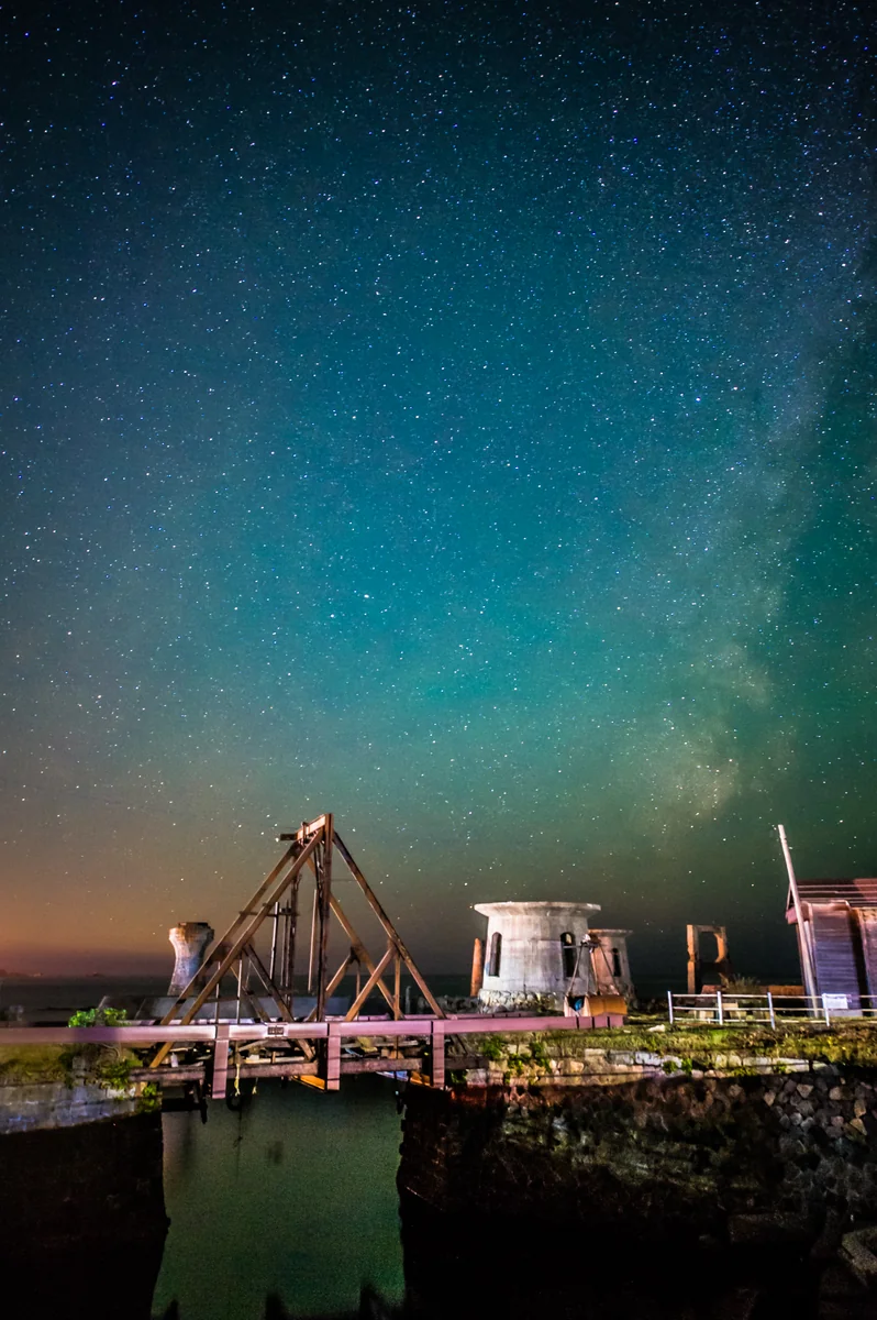 投稿写真：遺跡と星空