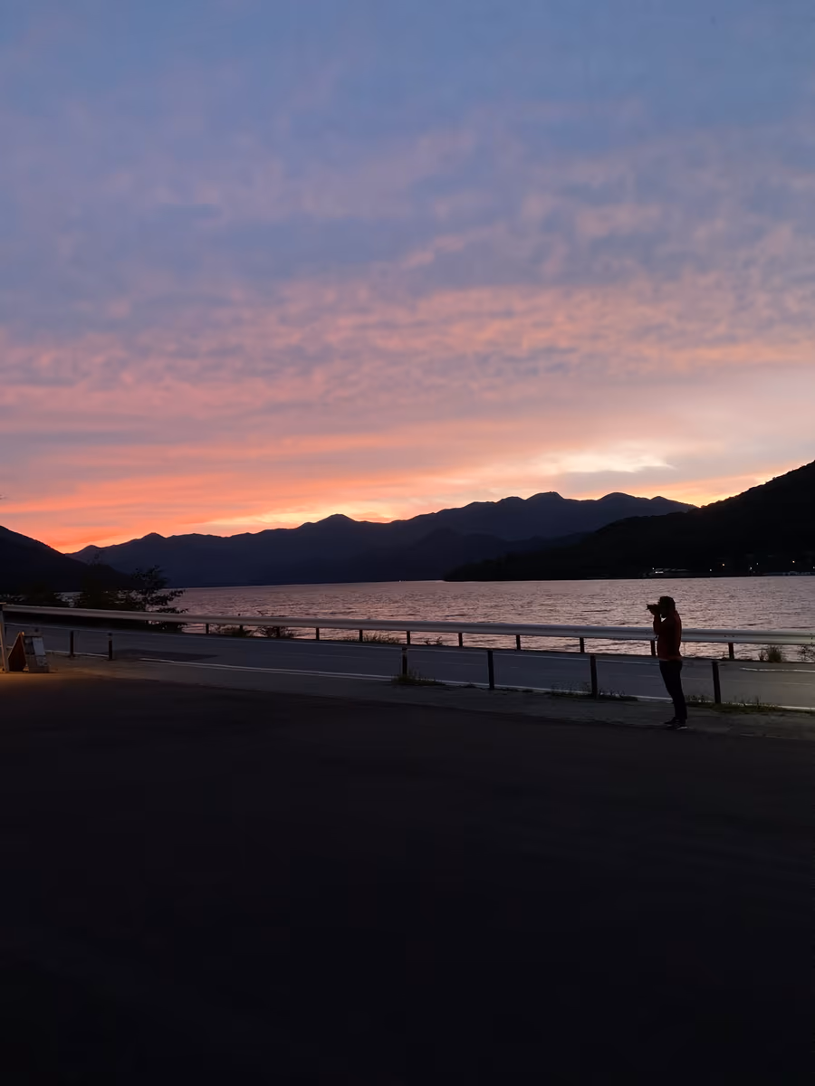 投稿写真：中禅寺湖　マジックアワー