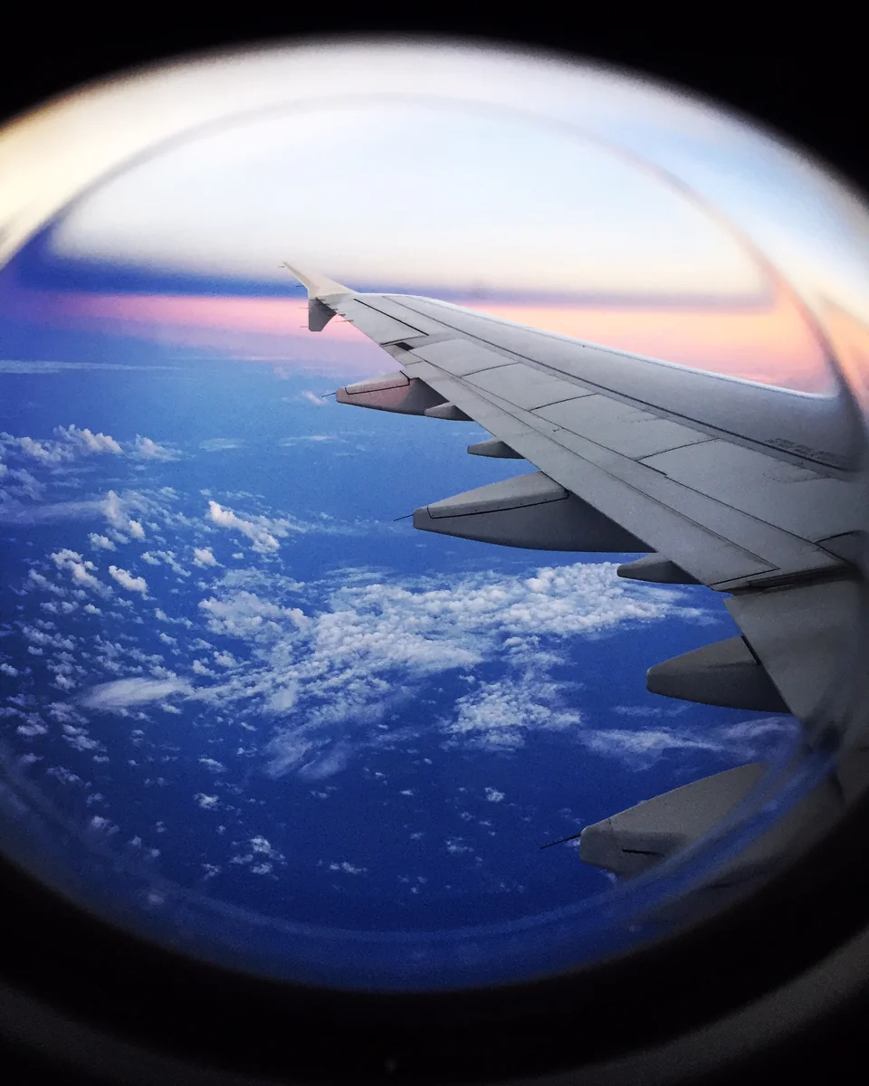 投稿写真：飛行機の窓から