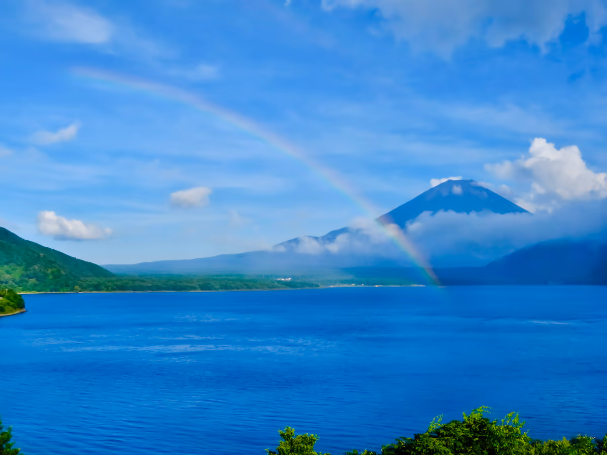 投稿写真：虹と富士山