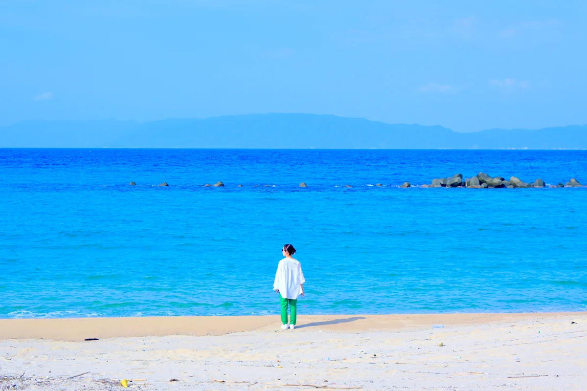 投稿写真：どこまでも続く青すぎる海