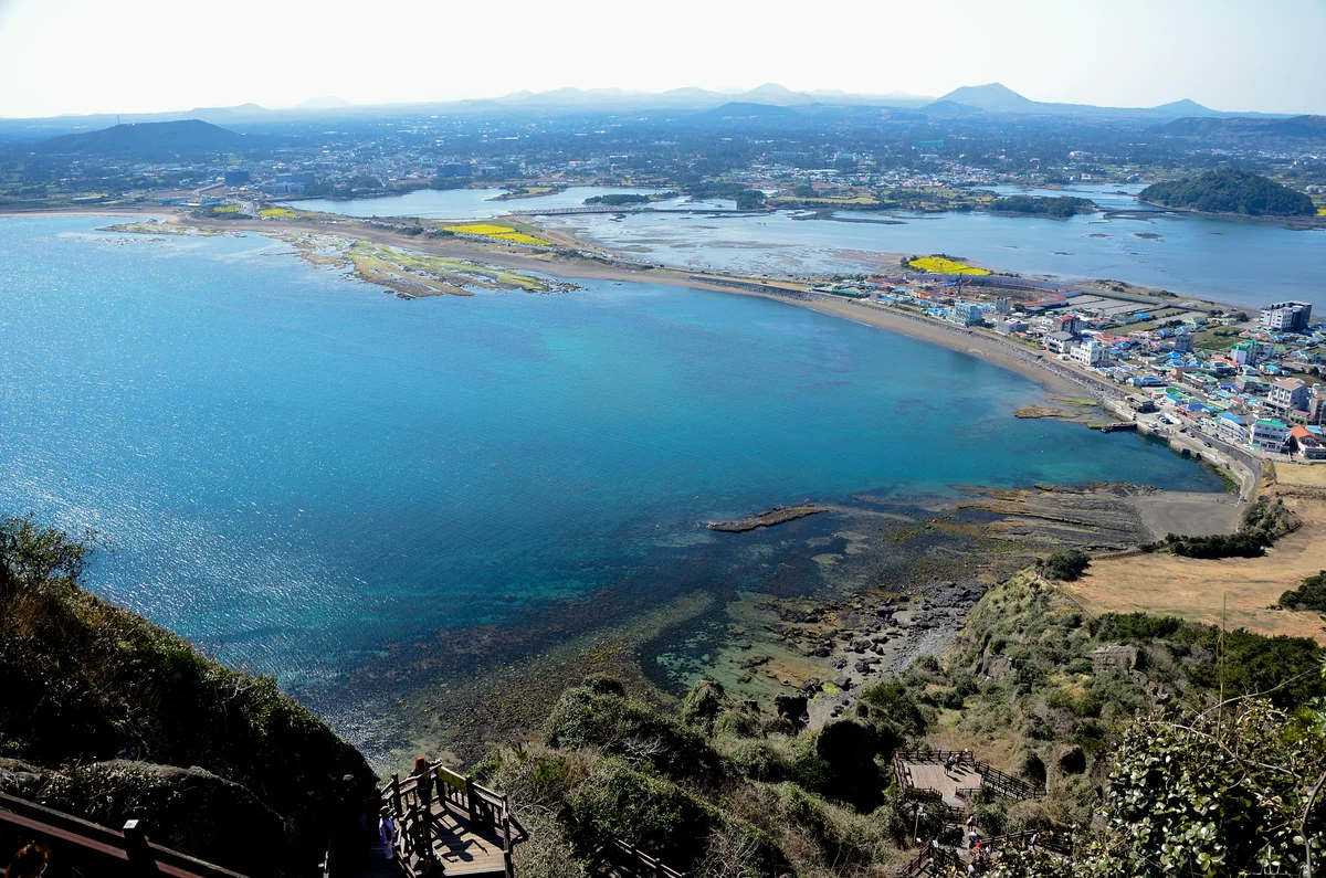 投稿写真：城山日出峰からの展望