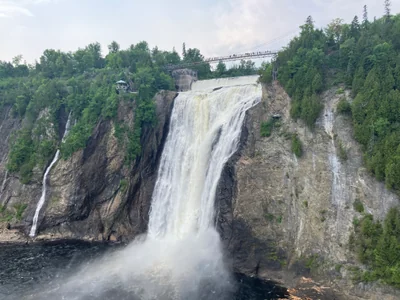 投稿：モンモラシーの滝