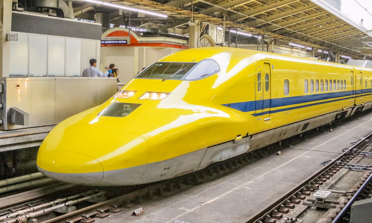 投稿写真：東京駅に入線中のドクターイエロー
