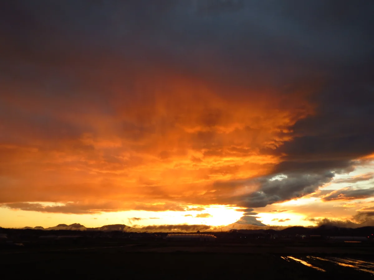 投稿写真：富士山は休火山、死火山ではありません