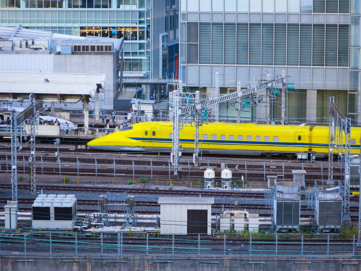 投稿写真：東京駅に到着する上りドクターイエロー