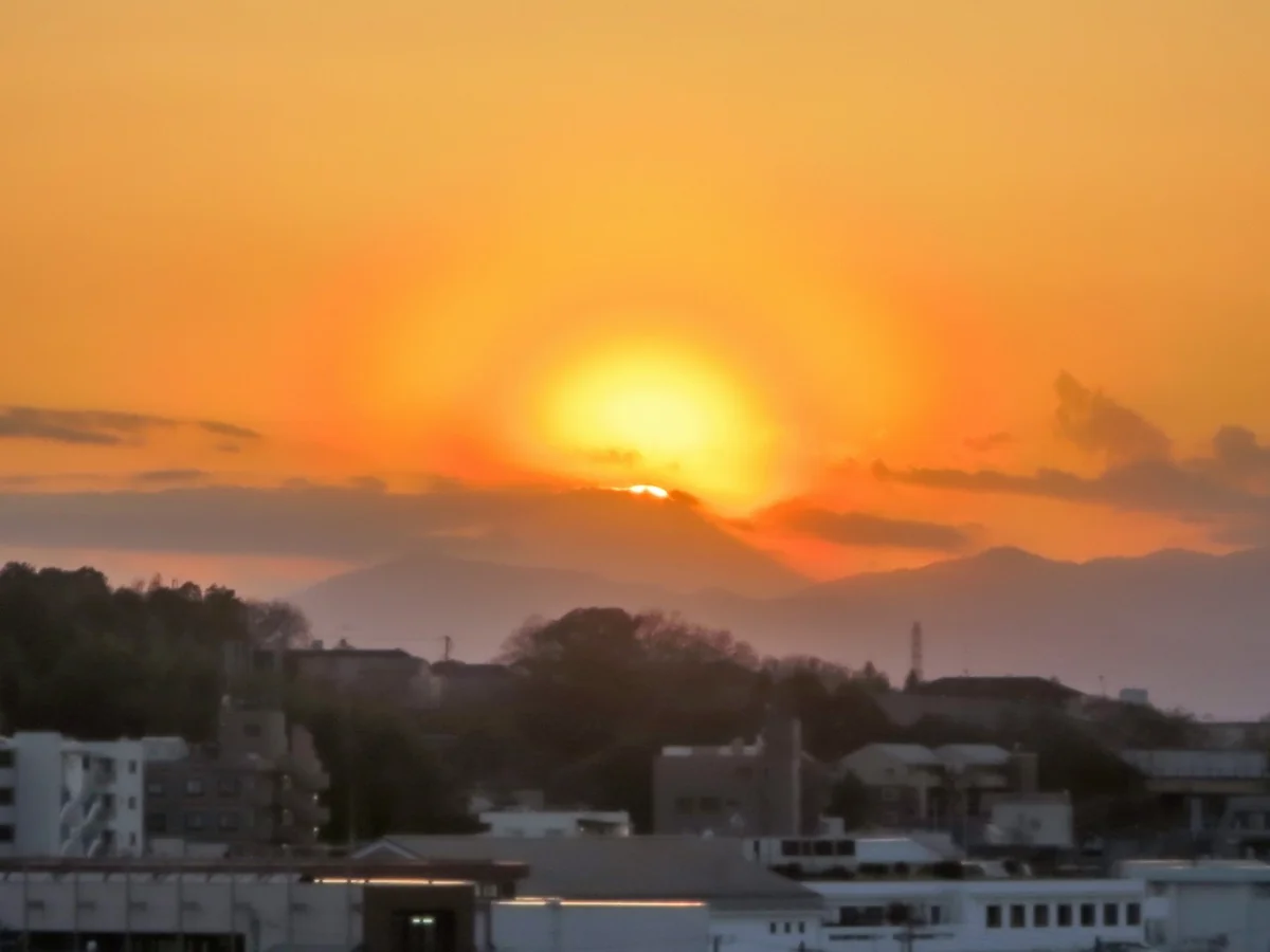 投稿写真：花粉光環付キャッツアイダイヤモンド富士
