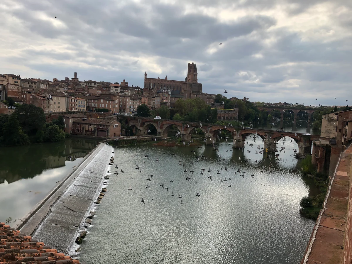 投稿写真：アルビのアーチ橋②