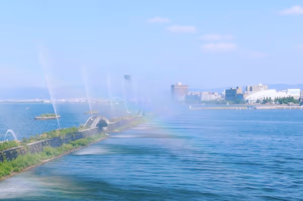 投稿：噴水に咲く虹の花