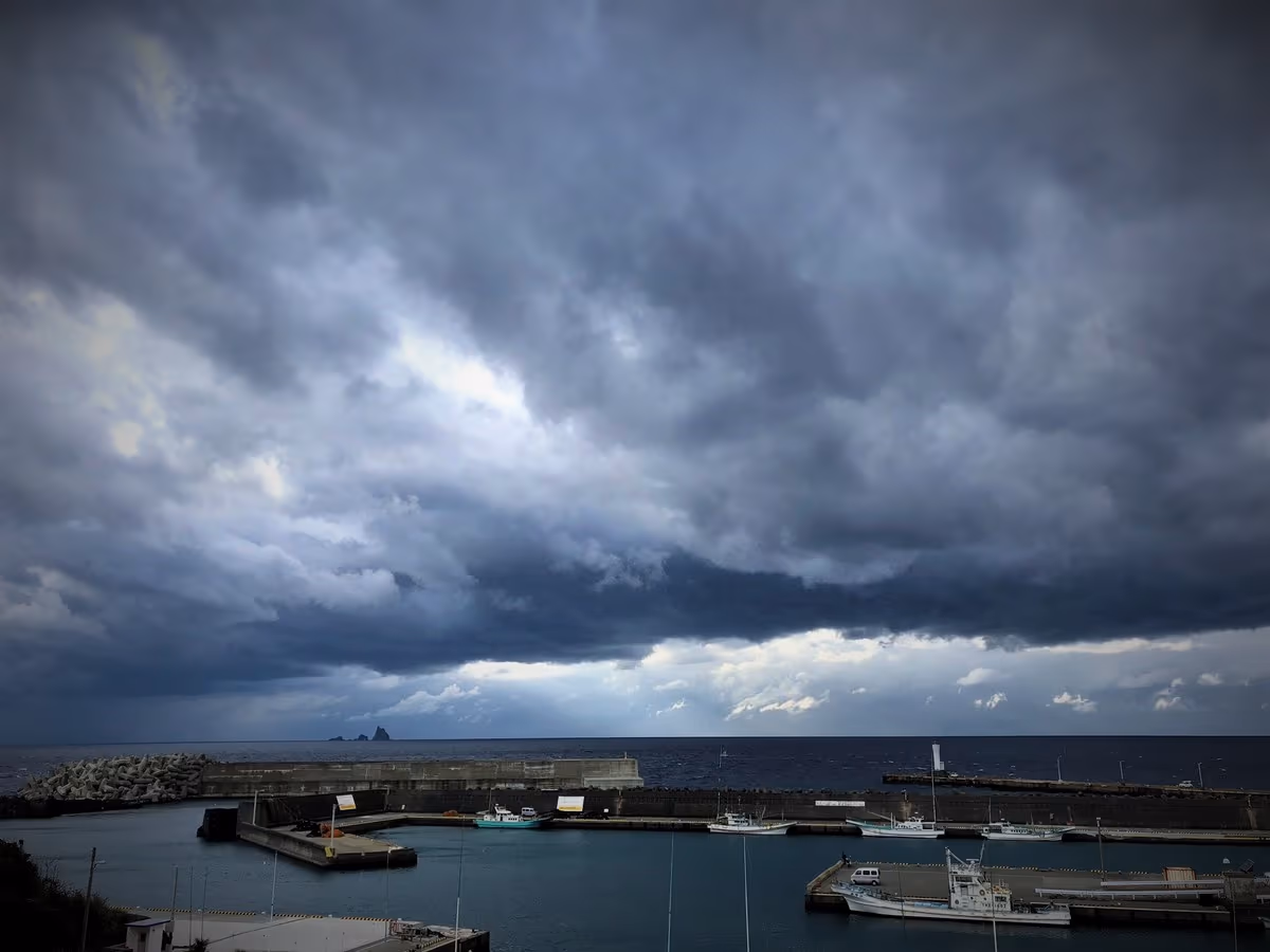 投稿写真：これから荒れるっていう空