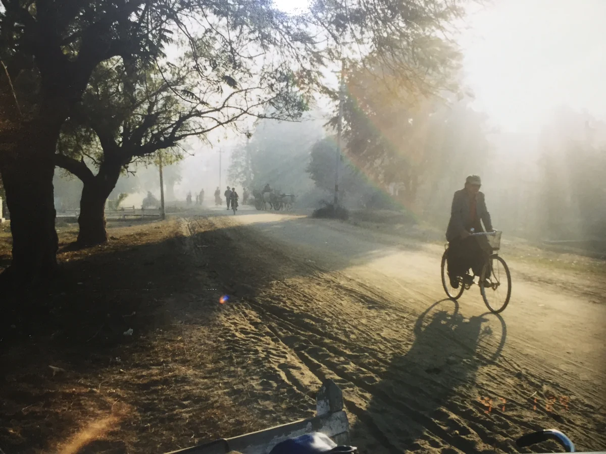 投稿写真：ミャンマーの田舎町の朝