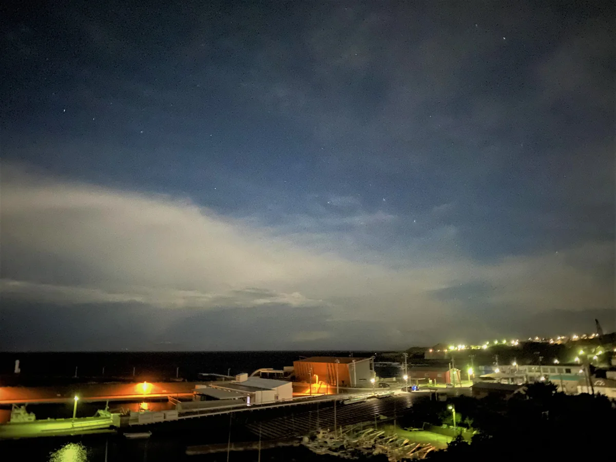 投稿写真：夜のアーチ