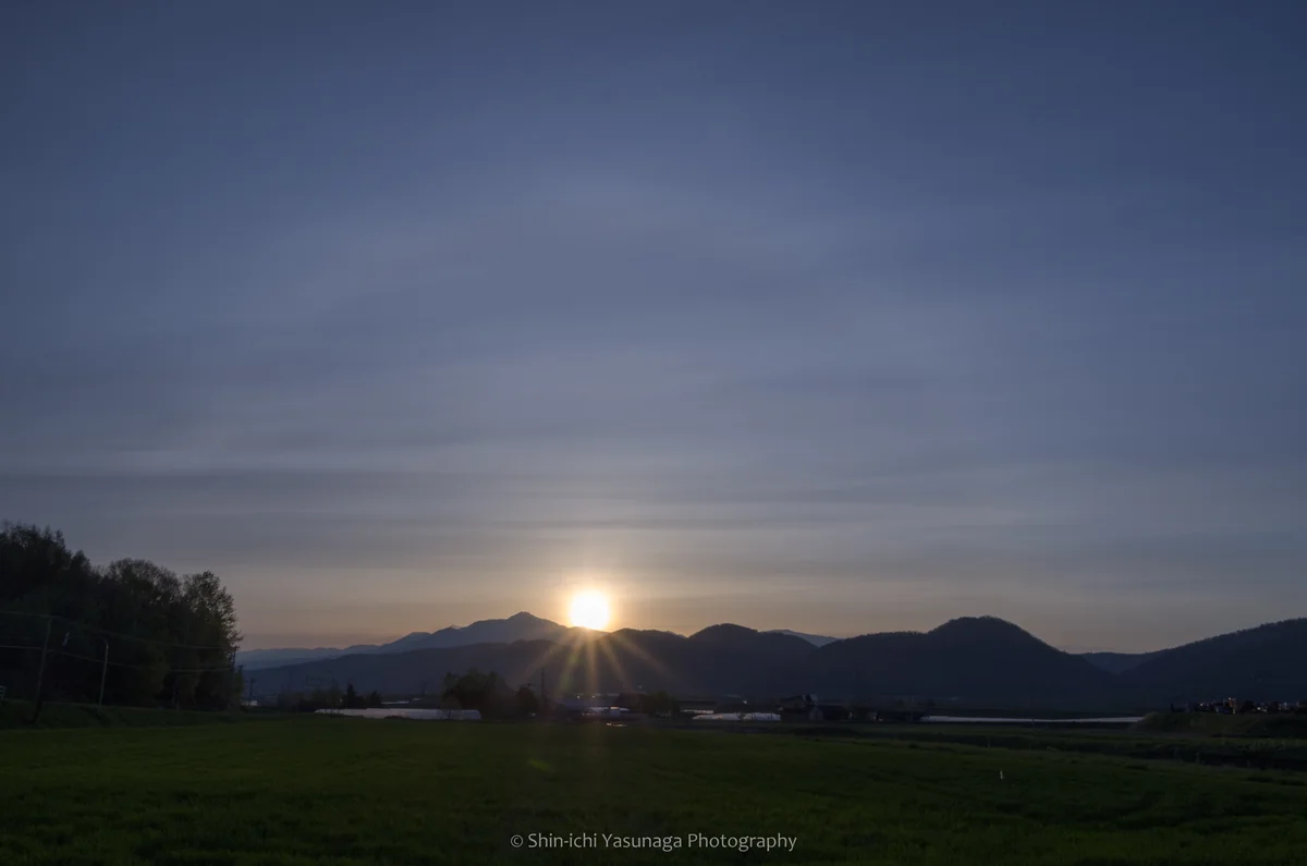 投稿写真：北海道・富良野の朝日とハロ