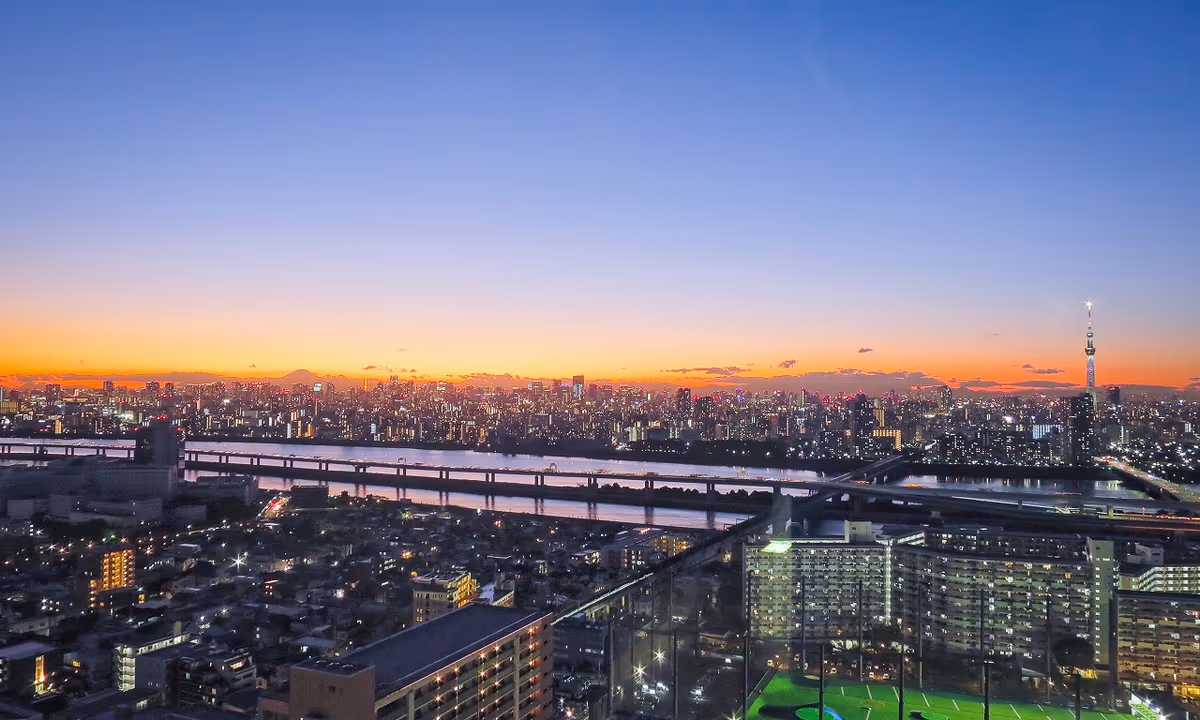 投稿写真：マジックアワーの東京都心と荒川