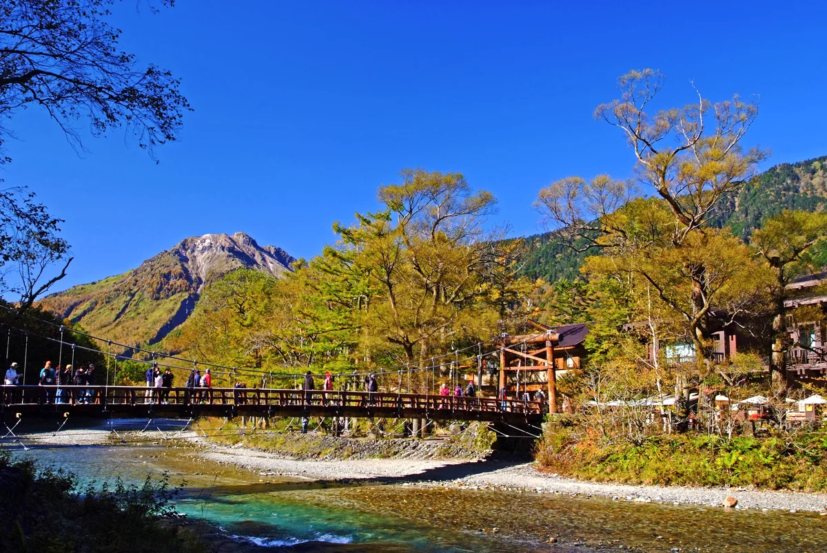 投稿写真：焼岳、秋　2024