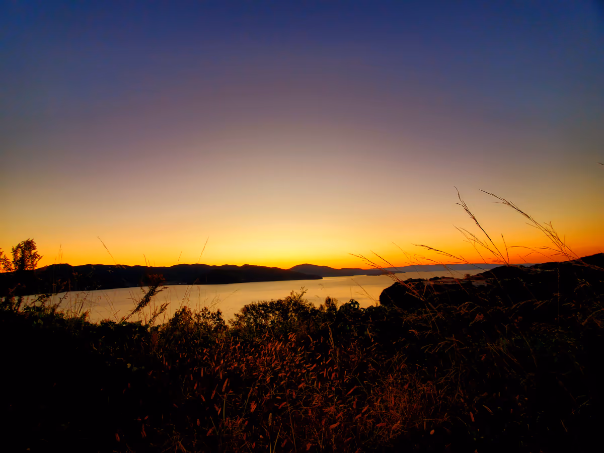 投稿写真：大村湾の夕焼け(みかん色)