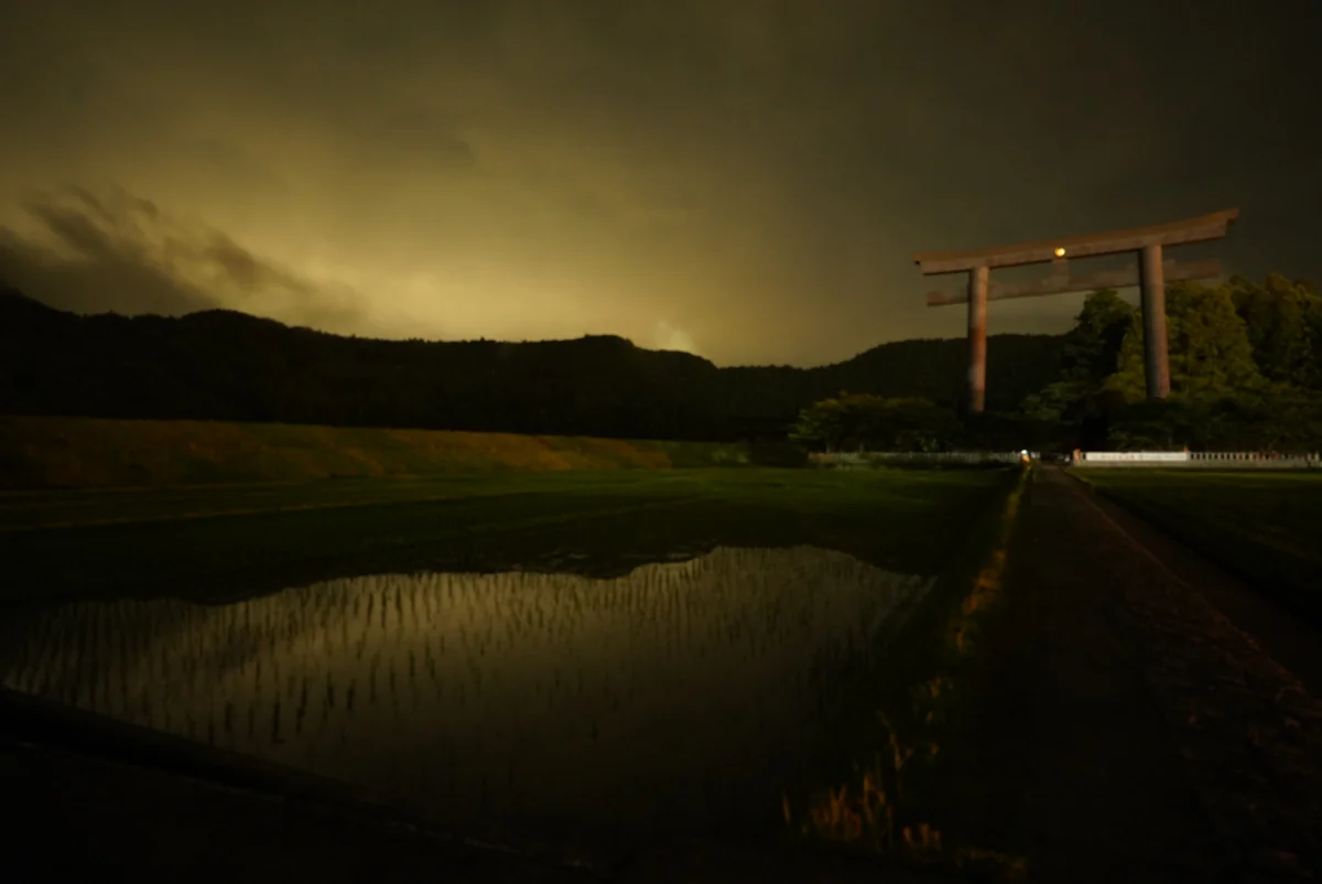 投稿写真：日本一の大鳥居熊野本宮大社と水田