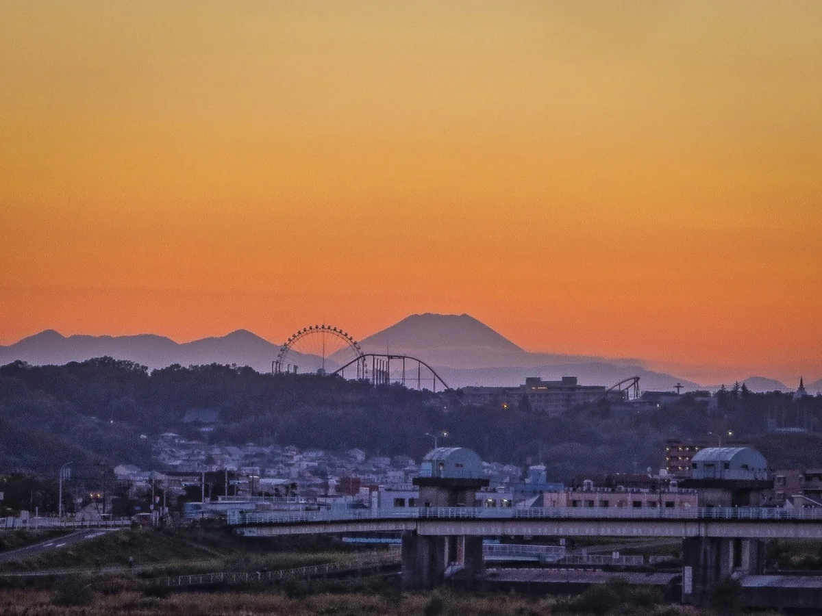投稿写真：よみうりランドの観覧車と夕富士