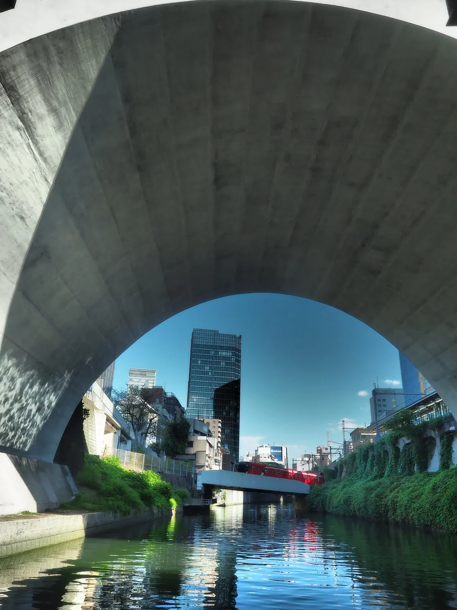 投稿写真：東京神田川　聖橋の下にて