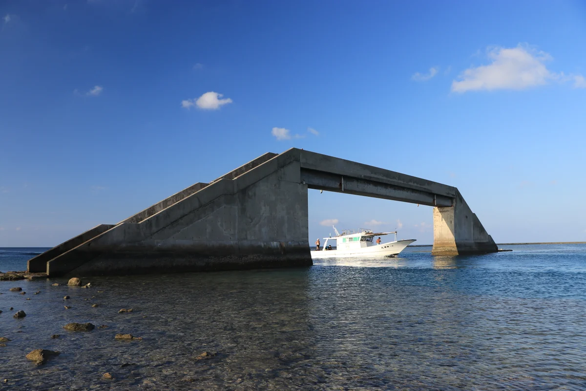 投稿写真：海から海への橋　久米島　シールガチ橋