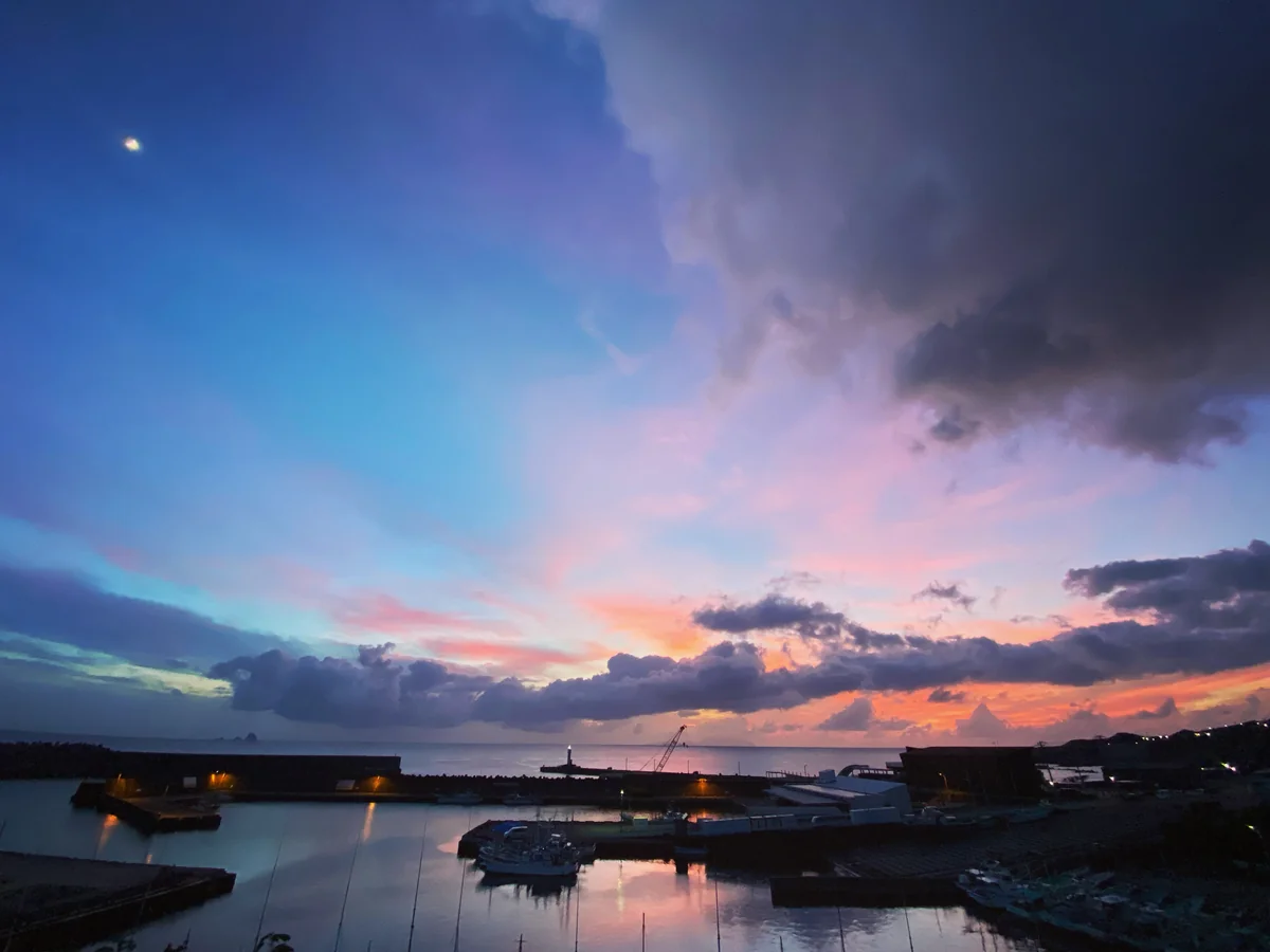 投稿写真：宇宙色に染まる空