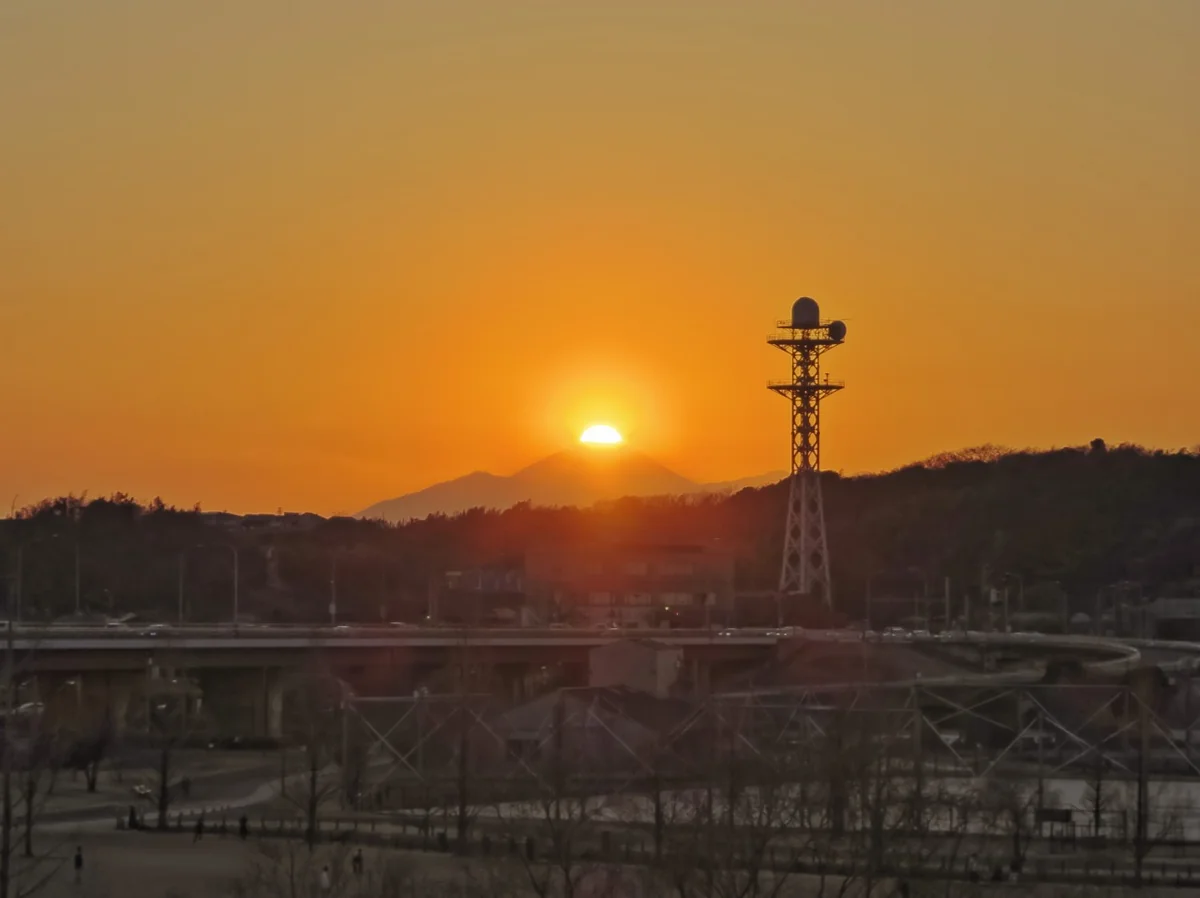 投稿写真：花粉光環付きダイヤモンド富士