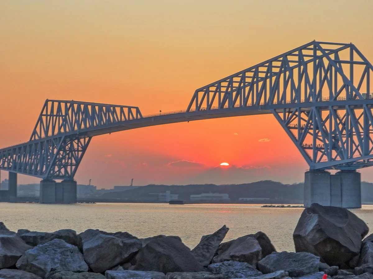 投稿写真：ゲートブリッジとダイヤモンド富士