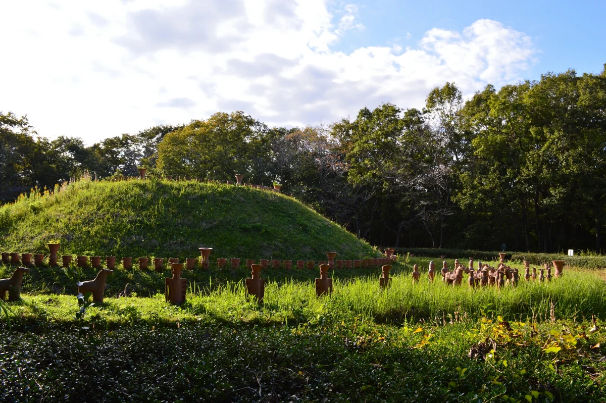 投稿写真：古墳とハニワ