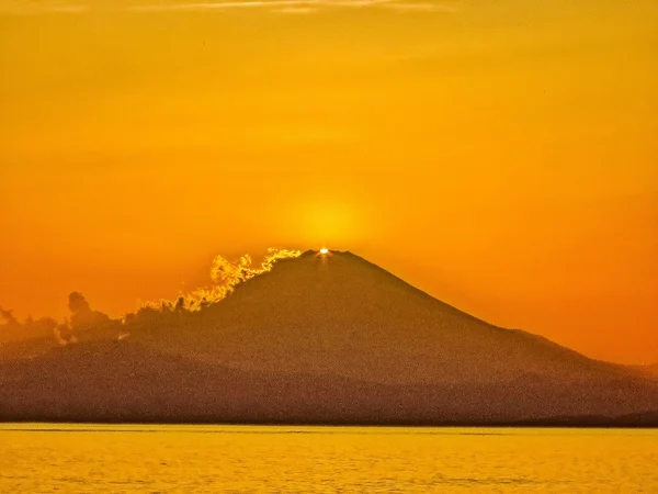 投稿：左寄りダイヤモンド富士最後の輝き