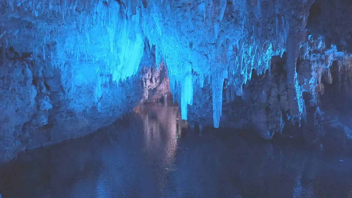 投稿写真：満奇洞　地底湖