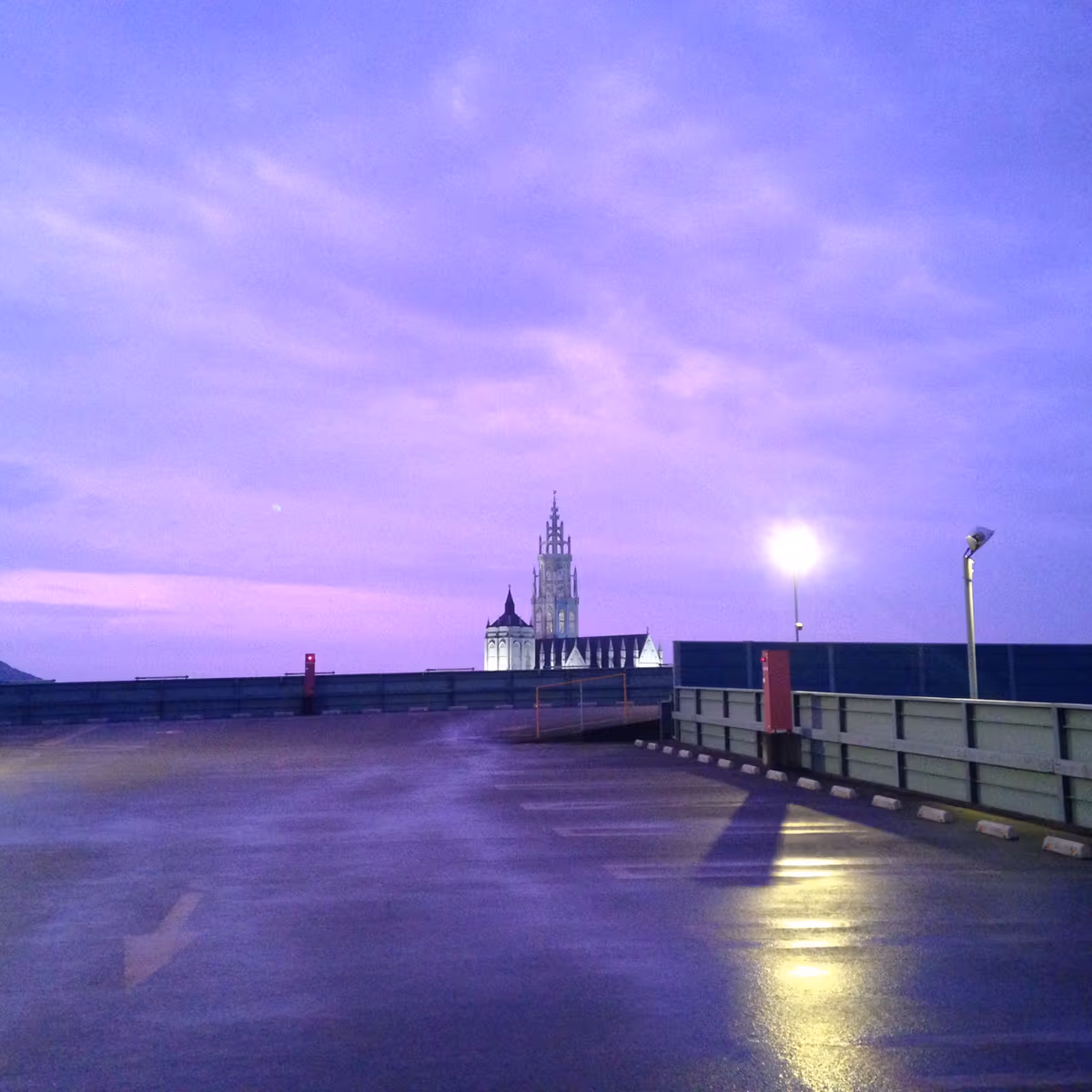 投稿写真：雨上がりの夕暮れ