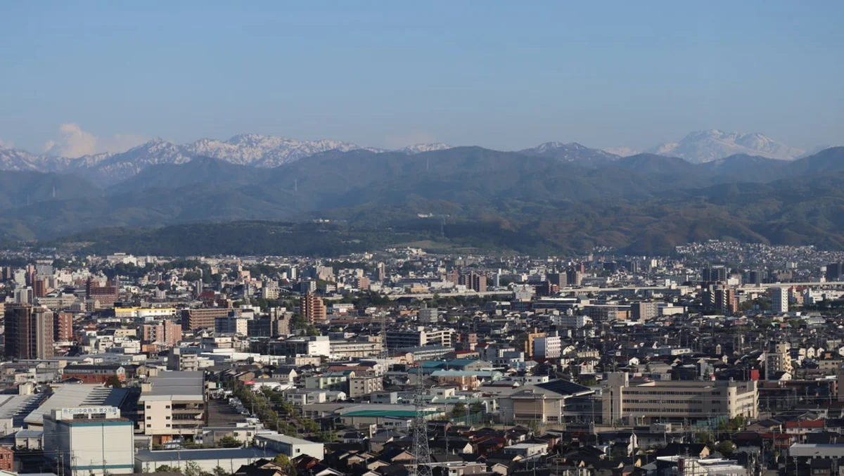 投稿写真：白山連峰と金沢市