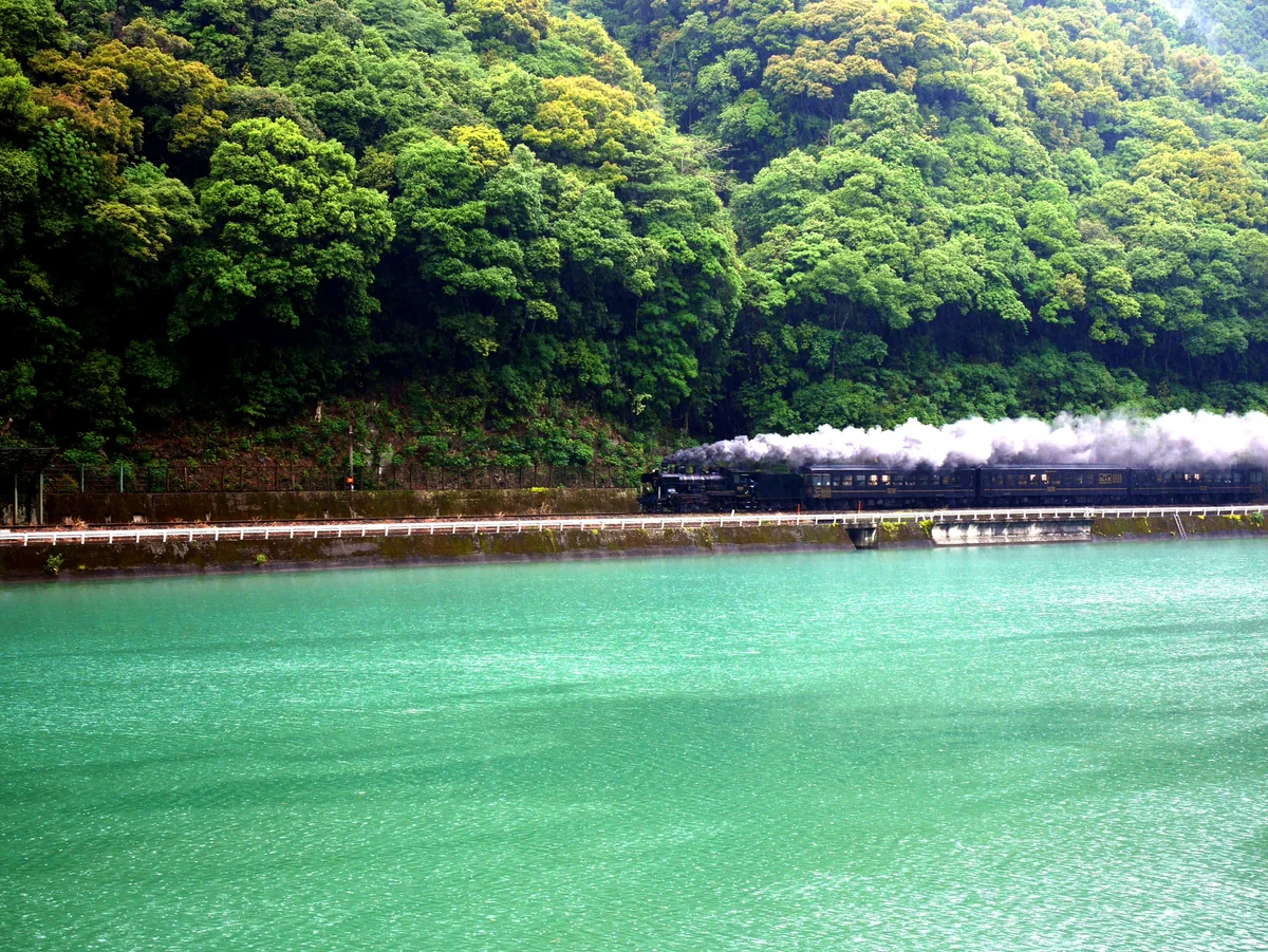 投稿写真：117球磨川沿いを走るSL人吉号（熊本）