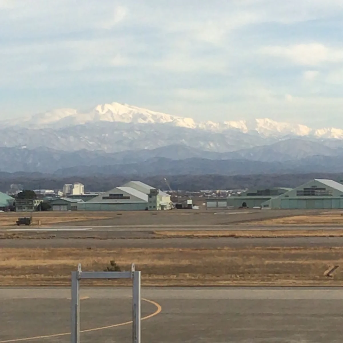 投稿写真：小松空港からの白山と別山
