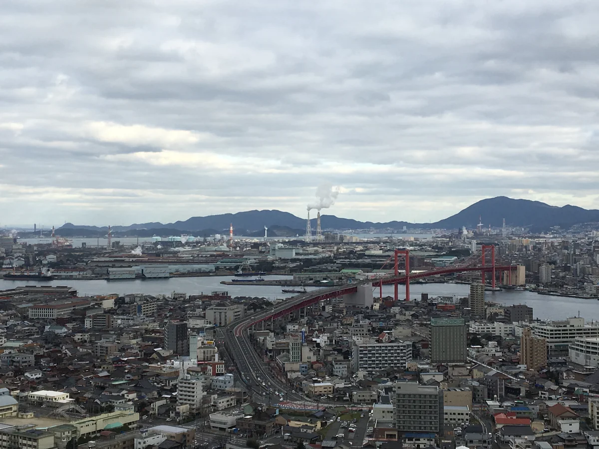 投稿写真：若戸大橋と北九州工業地帯