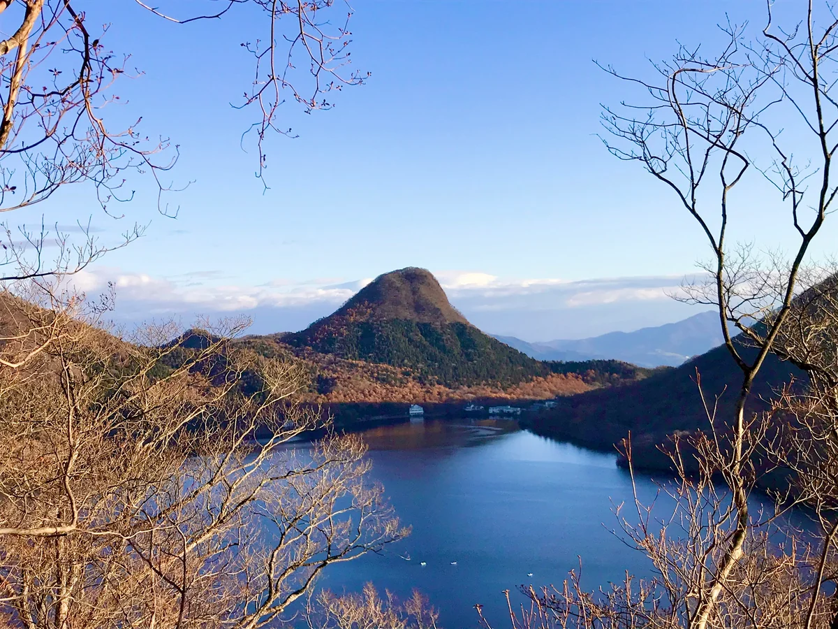 投稿写真：榛名湖と烏帽子ヶ岳