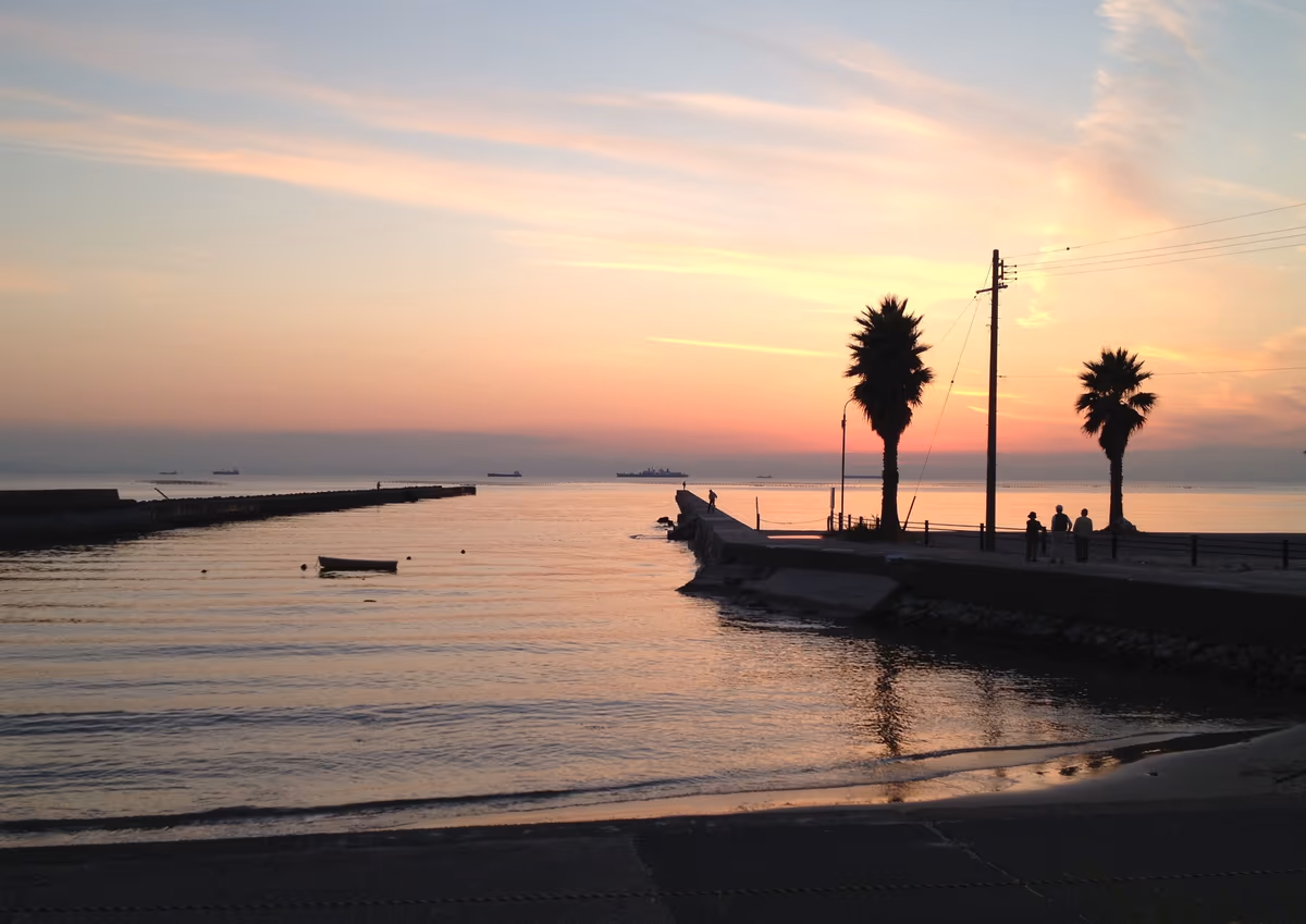 投稿写真：愛知県、知多半島南端の南知多町内海海岸の夕景。