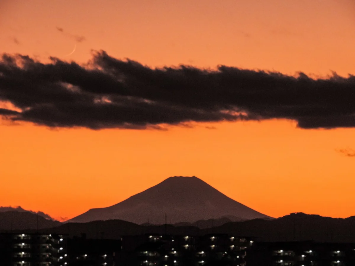 投稿写真：二日月と夕富士